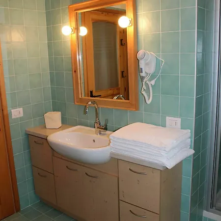 Elena Apartman